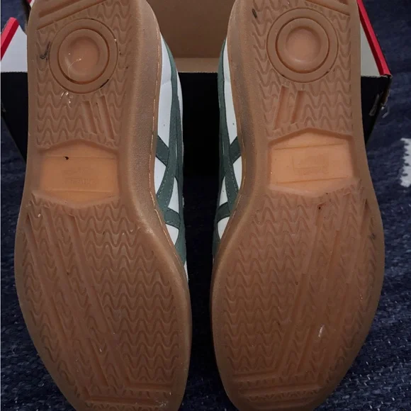 Onitsuka Tiger GSM sneakers in Cream and Hiking Green - Picture 6 of 8